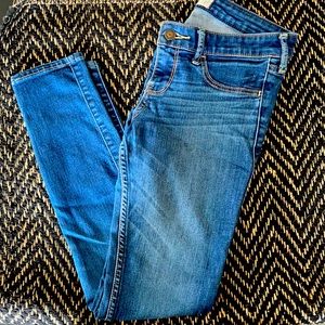 HOLLISTER Stretch Skinny Jeans